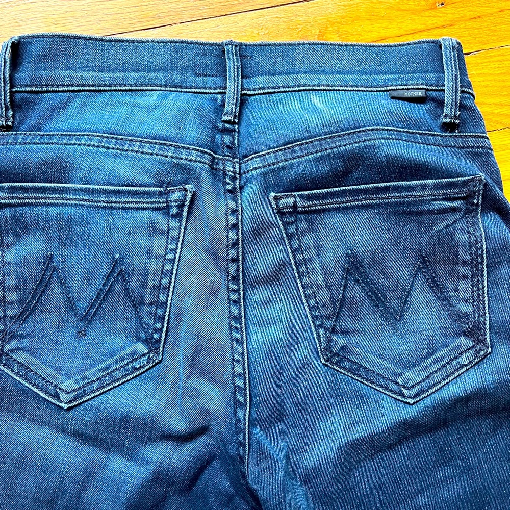Mother bootcut jeans size 24, never worn!!